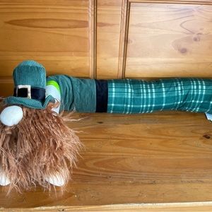 NWT Fluffy Face Gnome St. Patrick's Leprechaun Door Window Draft Guard Stopper